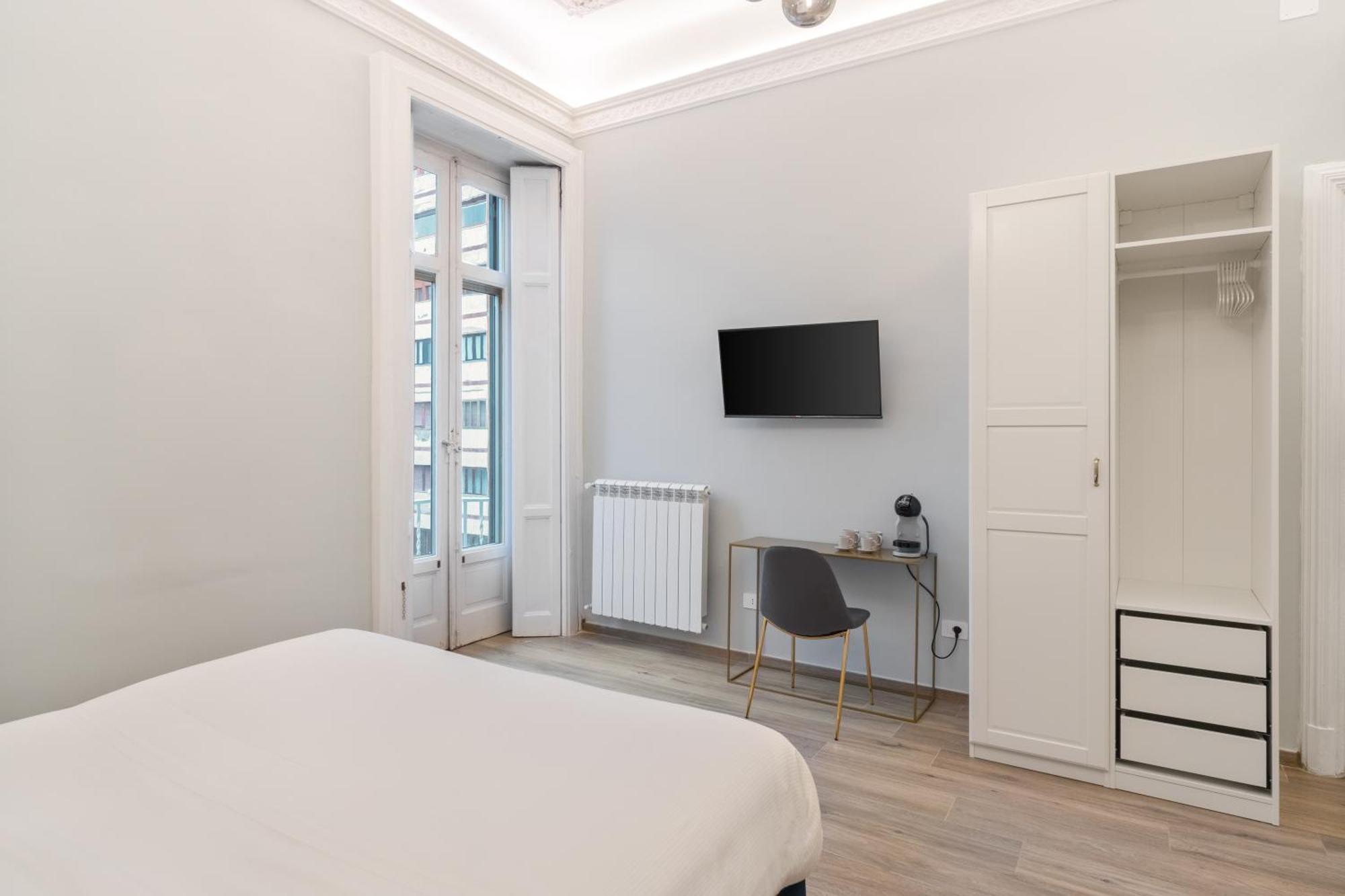Palazzo Galeoni Luxury Suites Salerno Exterior photo